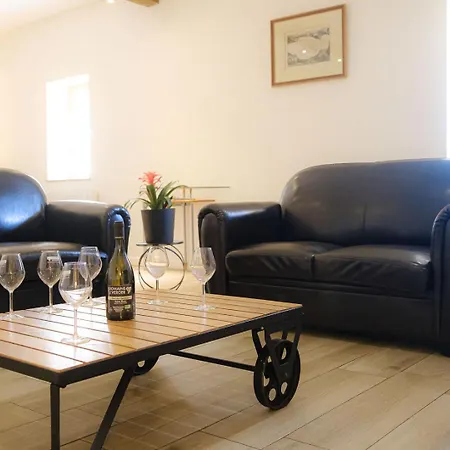 펜션 Domaine Des Gauliers - De Groupe En Anjou